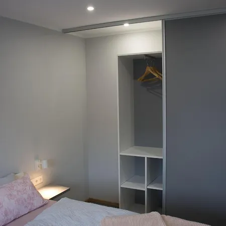 Neu! Nordeck بيت للعطل