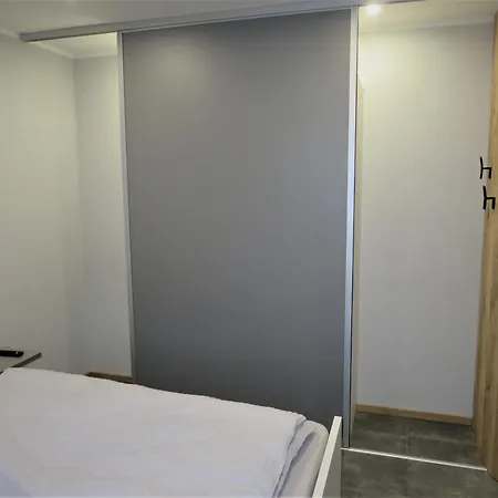 Neu! Nordeck بيت للعطل