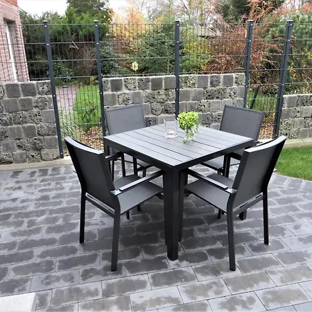 Neu! Nordeck بيت للعطل *